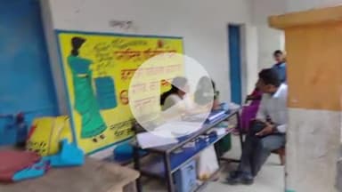 भोरे: डोमनपुर गांव में पिरामल फाउंडेशन की टीम ने स्वास्थ्य, शिक्षा और पोषण पर जागरूकता अभियान चलाया