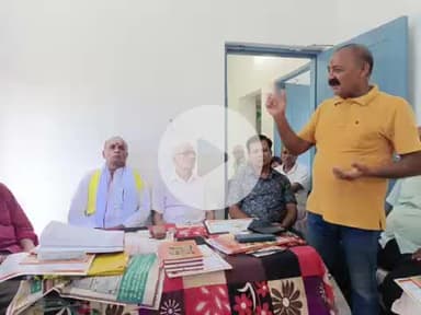 पालोजोरी: पालोजोरी के बसहा में अठगामां ब्राह्मण समाज के द्वारा छात्रों को किया गया सम्मानित