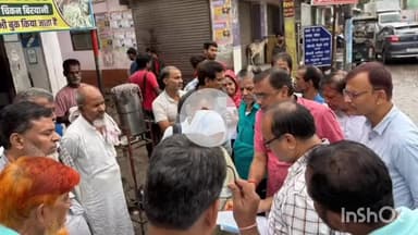 बेगूसराय: नगर आयुक्त ने शहर के वार्ड-31 और 35 में विशेष पुनरीक्षण कार्य का किया निरीक्षण, दिए निर्देश