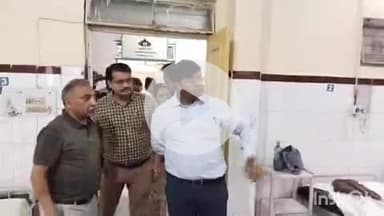 श्योपुर: कलेक्टर ने जिला अस्पताल का औचक निरीक्षण किया, वार्डों का भ्रमण कर मरीजों से चर्चा की और सफाई के निर्देश दिए