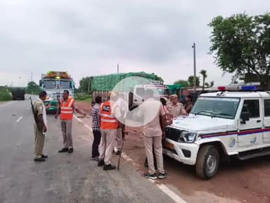 धौलपुर: जिले में पुलिस ने चलाया दो दिवसीय वाहनों का सघन चेकिंग अभियान, कई वाहनों को किया ज़ब्त