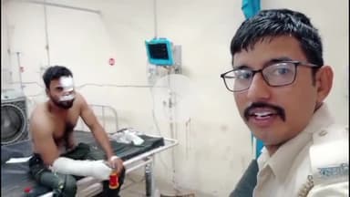 चूरू: लाखाऊ बस स्टैंड के पास पलटी करीब 71 KG डोडा पोस्त से भरी कार, तस्कर हुआ गंभीर घायल