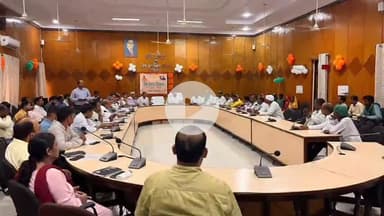 नवाबगंज: बाराबंकी के डीआरडीए सभागार में जिलाधिकारी की अध्यक्षता में किसान दिवस का आयोजन हुआ