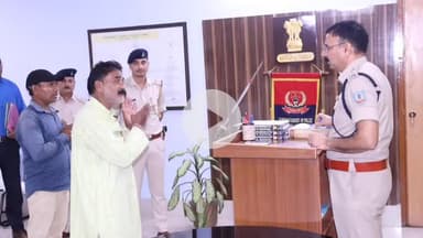 कोडरमा: पुलिस अधीक्षक कार्यालय में पुलिस अधीक्षक ने जनता से मुलाकात कर उनकी समस्याएं सुनीं, निष्पक्ष कार्रवाई के निर्देश दिए