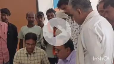 तुलसीपुर: बलरामपुर जिलाधिकारी के आदेश पर अधिकारियों ने 53 उर्वरक वितरण समितियों का किया निरीक्षण