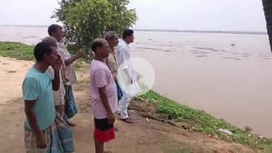 सहार: सहार प्रखंड में बाढ़ का खतरा मंडराने लगा, सोन नदी में जलस्तर लगातार बढ़ रहा, ग्रामीण हुए भयभीत