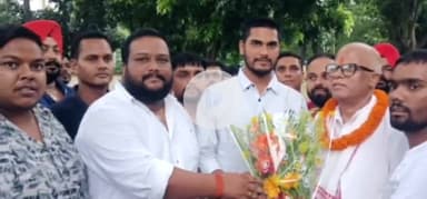 इचाक: इचाक में झारखंड राज्य पिछड़ा वर्ग आयोग के अध्यक्ष चतरा पहुंचे