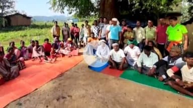 इचाक: दुर्गा मंडप में ग्रामीणों ने बैठक की, खेतों में काम करने के लिए तय की गई मज़दूरी दर