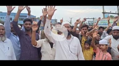 इटकी: इटकी गुलामटोली में नाली निर्माण मांग को ले आक्रोशित ग्रामीणों ने पथ निर्माण के खिलाफ प्रदर्शन किया। #जनसमस्या@