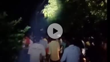 अमरोहा: गांव फतेहपुर में घुसे बदमाश, गांव वालों ने की हवाई फायरिंग