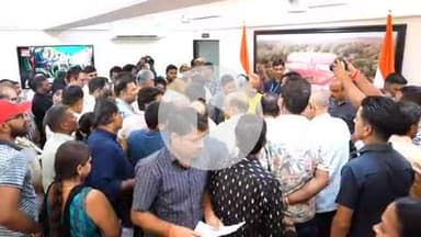 लाडपुरा: लोकसभा अध्यक्ष ओम बिरला ने अपने कैंप कार्यालय पर की जनसुनवाई, सुनी लोगों की समस्याएं