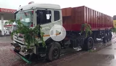 शाहगंज: भुड़कुड़हाँ मोड़ पर ट्रैक्टर-ट्रेलर की भिड़ंत में एक व्यक्ति की मौत, दो घायल