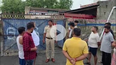 कुटुंबा: बाबू चिल्हकी में गैस एजेंसी में सिलेंडर चोरी करते चोर को गार्ड ने रंगे हाथों पकड़ा, जमकर हुई पिटाई, CCTV फुटेज आया सामने