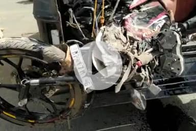 बहराइच : बीमार भाभी को देखने मेडिकल कॉलेज जा रही ननद की बाइक में पीछे से दूसरी बाइक ने मारी मारी ठोकर , ननद की मौत