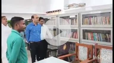 प्रतापगढ़: डीएम ने राजकीय जिला पुस्तकालय का निरीक्षण किया, छात्र-छात्राओं से वार्ता कर उन्हें सफलता के दिए मंत्र