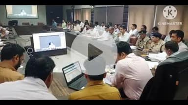 भिवानी: CET परीक्षाओं की तैयारी को लेकर DC साहिल गुप्ता ने अधिकारियों के साथ बैठक की