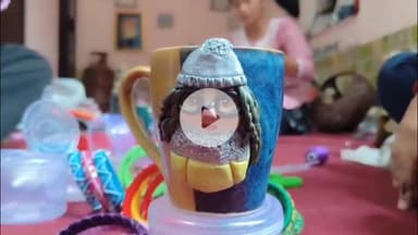 कोल: वेस्ट मटेरियल से हैंडमेड उपकरण बनाने की पहल, गरीब महिलाओं और छात्राओं को रोजगार देने का प्रयास