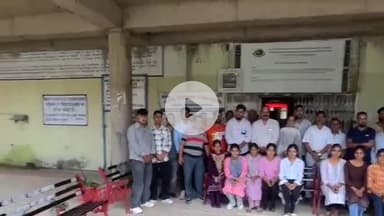 झंडूता: NSUI की मांग पर शालू राणौत ने जिला परिषद निधि से झंडूत्ता कॉलेज को बेंच भेंट किए