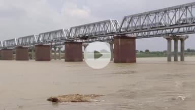 कालपी: कालपी में यमुना नदी का जलस्तर 102.62 मीटर पर पहुंचा, 4 सेंटीमीटर प्रति घंटा गिरने से लोगों ने ली राहत की सांस