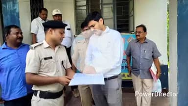 कटिहार: DM और SP ने ईवीएम वेयर हाउस का निरीक्षण किया, राजनीतिक दलों के प्रतिनिधि रहे मौजूद