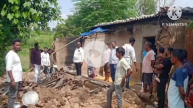 खूंटी: झामुमो पदाधिकारियों ने किया फुद्दी पंचायत का दौरा