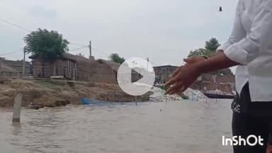 मुंगेर: गंगा के बढ़ते जलस्तर से नौवागढ़ी उत्तरी पंचायत में कटाव शुरू, कई जगह तेज़ी से भूस्खलन