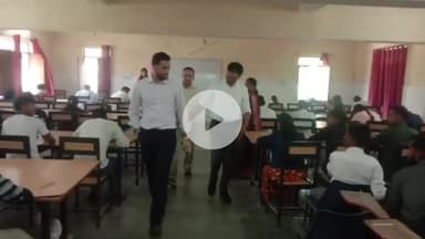 मंझनपुर: डीएम ने मंझनपुर के परीक्षा केंद्र का किया निरीक्षण, 153 अभ्यर्थियों ने लिया भाग