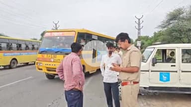 तारानगर: तारानगर में स्कूल वाहनों पर परिवहन विभाग का शिकंजा, परिवहन उपनिरीक्षक रोबिन सिंह ने दस्तावेज़ के अभाव में काटे चालान