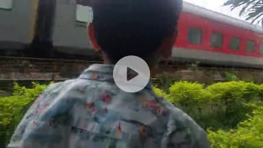 "ये भी बचपन का ही है उत्साह"
      "55 में तो होने से रहा"