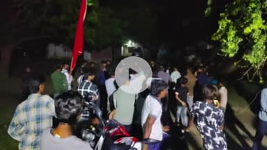 सुल्तानपुर: इसौली में छोटे इमामबाड़े से शुरू होकर अंसार हुसैन के इमामबाड़े तक निकाला गया 21 मोहर्रम का जुलूस