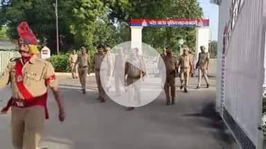 बदायूं: SSP ने रिजर्व पुलिस लाइन में परेड की सलामी दी, पुलिसकर्मियों को फिट रहने के लिए दौड़ लगवाई गई
