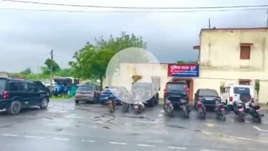 भीलवाड़ा: पुर थाना पुलिस ने कानून व्यवस्था प्रभावित करने का प्रयास करने पर 11 चार पहिया व 10 दो पहिया वाहनों को किया जब्त