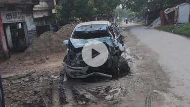 कुटुंबा: एनएच 139 पर छक्कनबार गांव के समीप अनियंत्रित हाइवा ने कार में मारी जोरदार टक्कर, चार कार सवार घायल, कार के उड़े परखच्चे