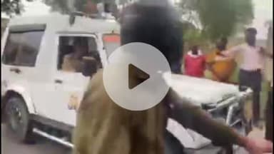 मंझनपुर: करारी इंस्पेक्टर द्वारा चलाई जा रही जिप्सी को संदिग्ध बताते हुए पुलिस के X हैंडल पर दी गई जानकारी, पुलिस ने इसे निराधार बताया