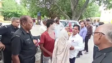 बदायूं: मचलई गांव की महिला की इलाज के दौरान जिला अस्पताल में हुई मौत, परिजनों ने कई इंजेक्शन लगाने का लगाया आरोप, किया हंगामा