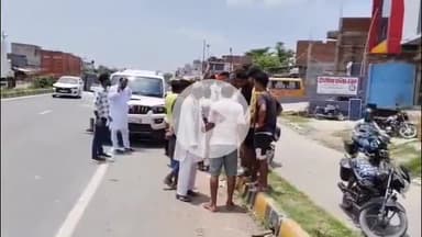 कसिया: फोरलेन पर दहशत फैलाने के मामले में बिहार सरकार की लग्जरी कार में सवार 5 युवकों के खिलाफ पटहेरवा पुलिस ने की कार्रवाई