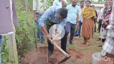 जगदलपुर: कलेक्टर ने लैम्पस करंजी के परिसर में एक पेड़ मां के नाम अभियान के अंतर्गत किया पौधरोपण