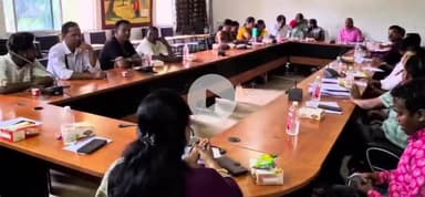 सिमडेगा: सिमडेगा प्रखंड कार्यालय में प्रखंड प्रमुख की अध्यक्षता में पंचायत समिति की मासिक बैठक हुई