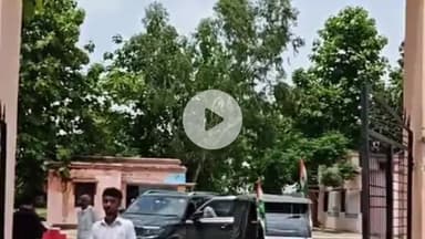 बल्दीराय: बल्दीराय तहसील क्षेत्र निवासी आशुतोष पांडे ने पौधरोपण और जागरूकता पदयात्रा के दौरान 121 लोगों को पौधे वितरित किए