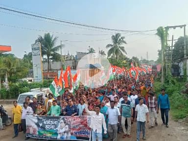 পটাশপুর ১: ২১শে জুলাই শহীদ দিবসের সফলতার লক্ষ্যে ঐক্যবদ্ধ পদযাত্রা