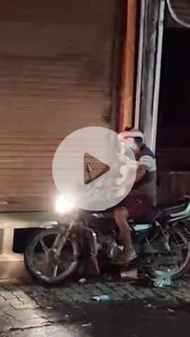 सुल्तानपुर: मिठाई की दुकान में चोरी का खुलासा: सुल्तानपुर के मशहूर मिष्ठान भंडार का कर्मचारी निकला चोर, सीसीटीवी में कैद हुई वारदात