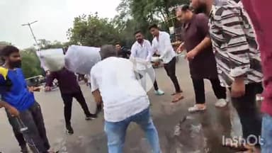 दुर्ग: पूर्व CM भूपेश बघेल के बेटे चैतन्य बघेल की गिरफ्तारी के विरोध में भिलाई में कांग्रेस कार्यकर्ताओं ने किया पुतला दहन