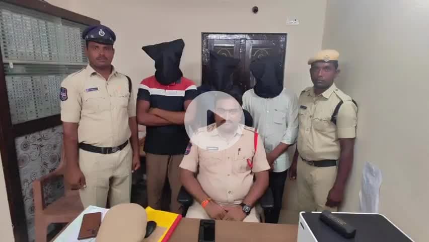 సూర్యాపేట: తిరుమలగిరి సాగర్: పోక్సో కేసులో సాక్షులను బెదిరింపులకు పాల్పడిన వ్యక్తిలపై కేసు: చింతలపాలెం ఎస్సై సందీప్ రెడ్డి