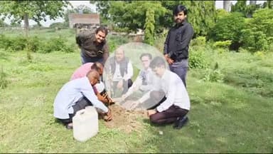 दीगोद: हरियालो राजस्थान अभियान के तहत राजस्थान ग्रामीण बैंक व चिकित्सा कर्मियों ने मंडावरा में किया पौधारोपण