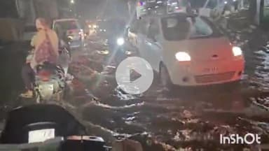 जगदलपुर: मूसलाधार बारिश से धरमपुरा में सड़क डूबी, लगा लंबा जाम, ट्रैफिक पुलिस ने खुलवाया