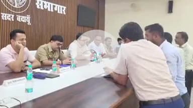 बदायूं: DM एवं SSP ने तहसील सदर पर सम्पूर्ण समाधान दिवस के अवसर पर सुनी जनमानस की समस्याएं