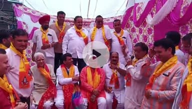 उत्तर प्रदेश उद्योग व्यापार संगठन रजि द्वारा आयोजित कावड़ सेवा सिविल में उपस्थित स्वतंत्र प्रभार मंत्री कपिल देव अग्रवाल एवं अतिथिगण वं शिविर को संबोधित करते प्रदेश उपाध्यक्ष मंडल प्रभारी कृष्ण गोपाल मित्तल व साथ में उपस्थित पदाधिकारीगण