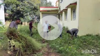 जगदलपुर: संभागीय जनसंपर्क कार्यालय में चलाया गया स्वच्छता अभियान, अधिकारी और कर्मचारी हुए शामिल