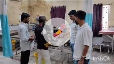 गोपालगंज: शहर के स्टेशन रोड पर ई-रिक्शा पलटी, हादसे में महिला समेत दो घायल