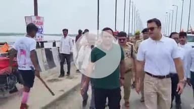 बदायूं: कछला गंगा घाट का जिलाधिकारी और वरिष्ठ पुलिस अधीक्षक ने किया निरीक्षण, सुरक्षा व्यवस्था का लिया जायजा